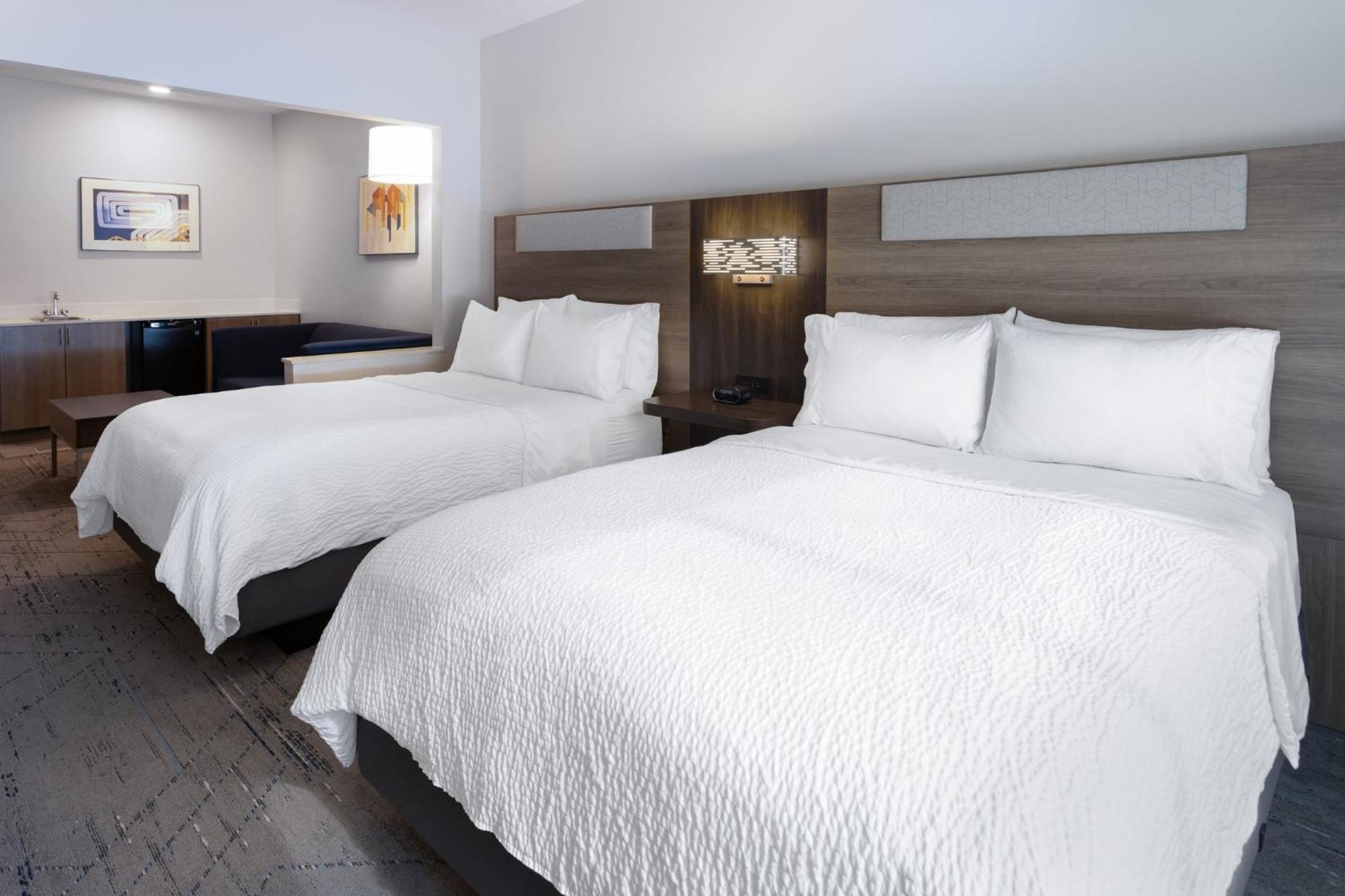 Holiday Inn Express Hotel & Suites Vineland Millville By Ihg Zewnętrze zdjęcie