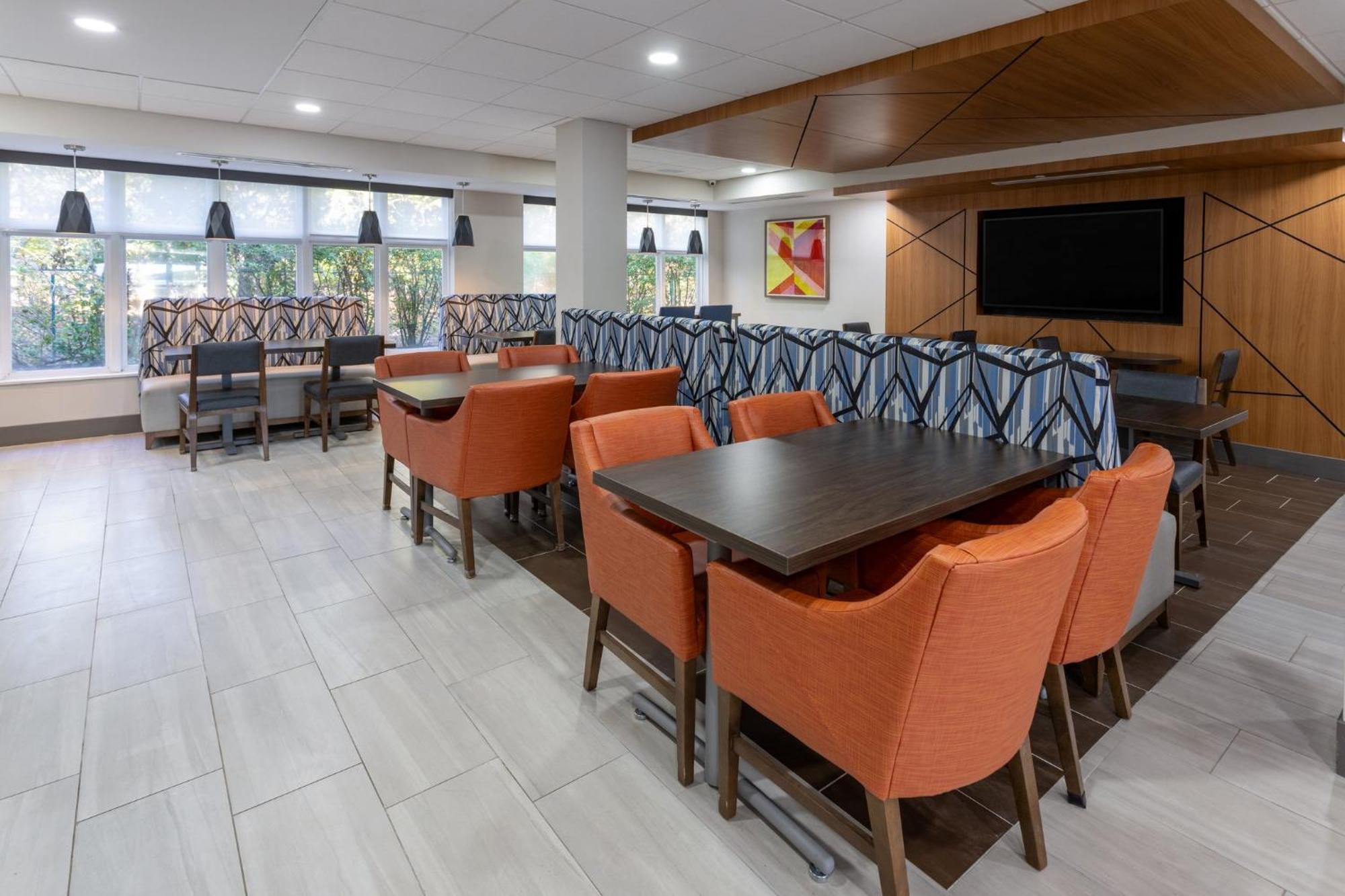 Holiday Inn Express Hotel & Suites Vineland Millville By Ihg Zewnętrze zdjęcie