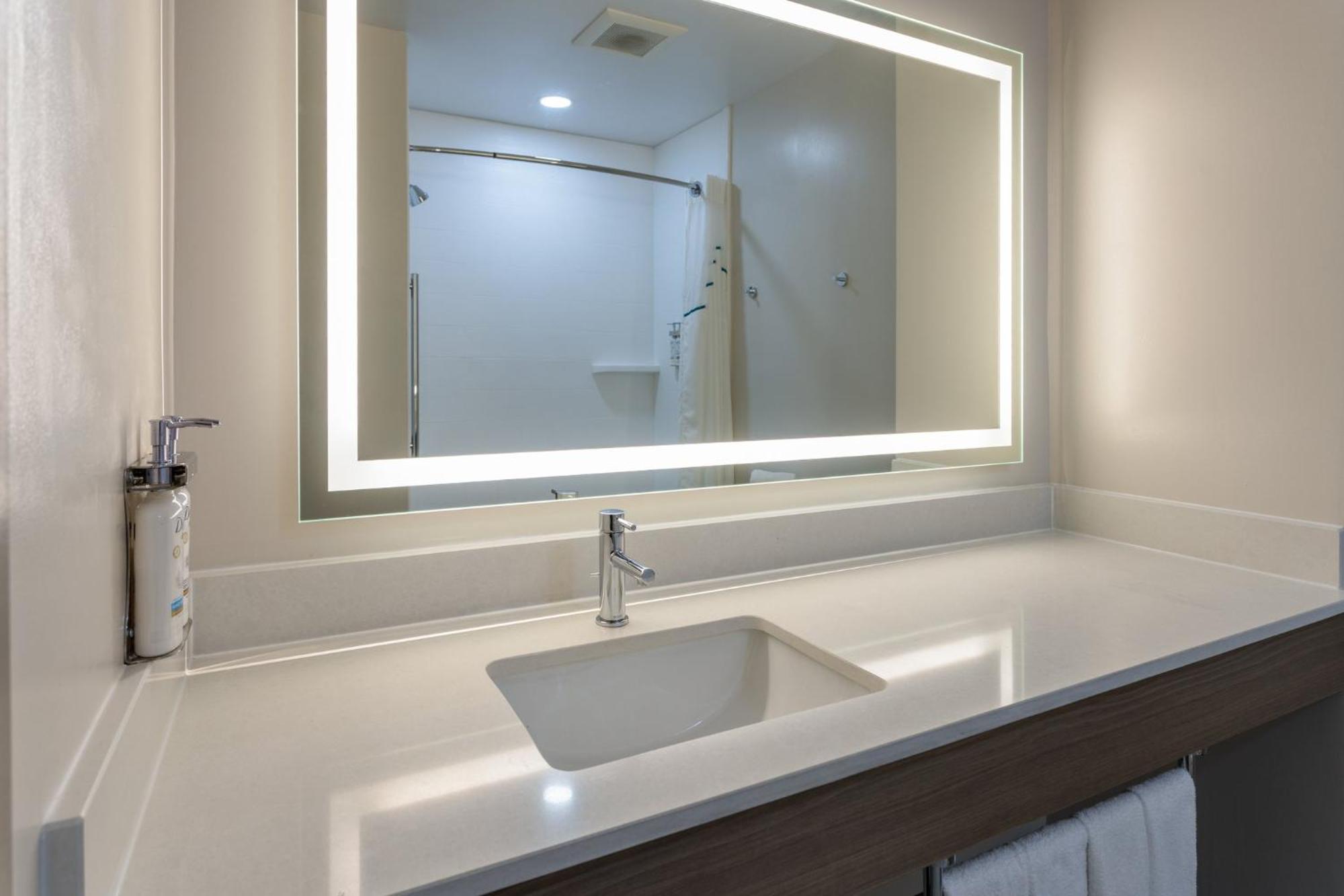 Holiday Inn Express Hotel & Suites Vineland Millville By Ihg Zewnętrze zdjęcie
