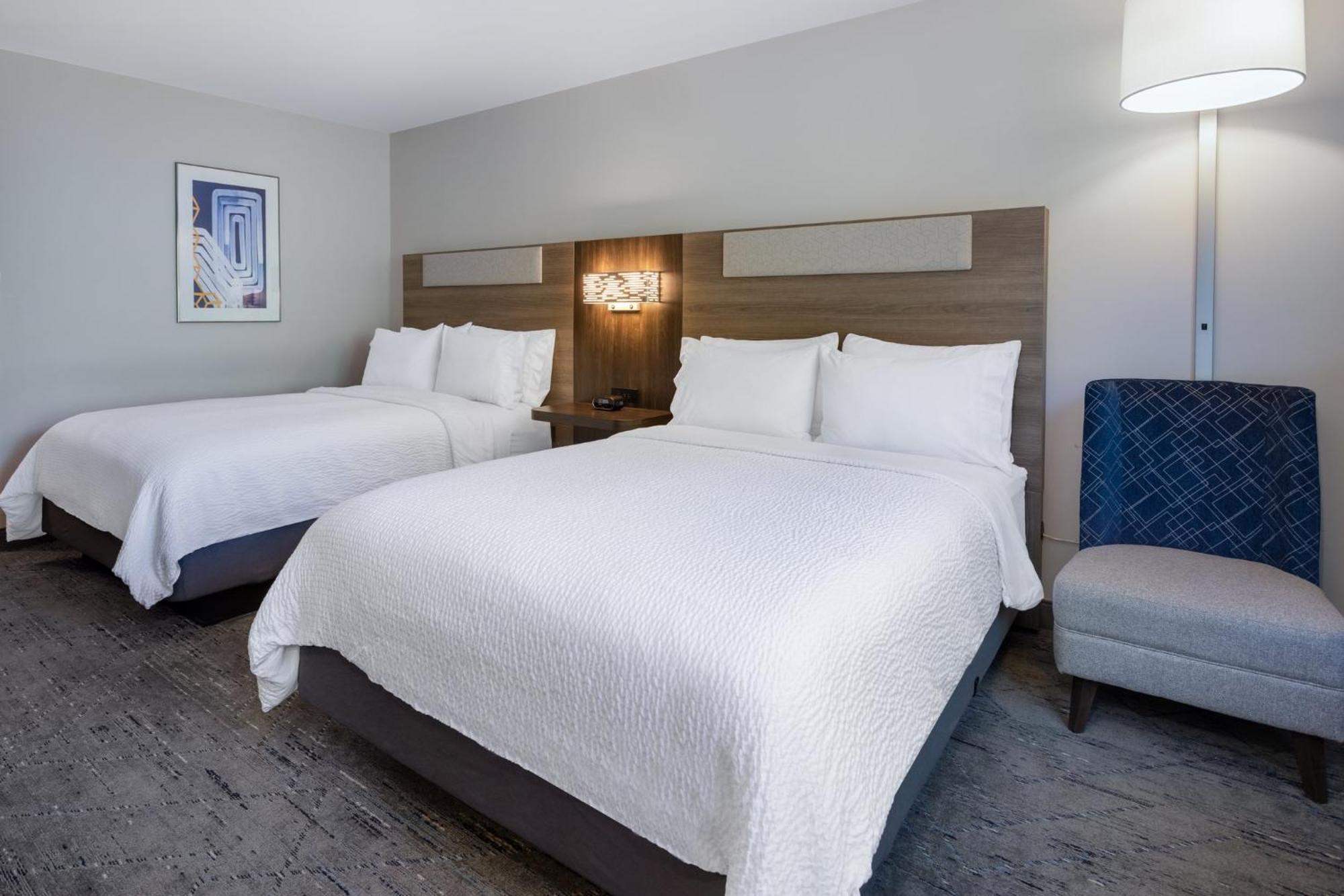 Holiday Inn Express Hotel & Suites Vineland Millville By Ihg Zewnętrze zdjęcie