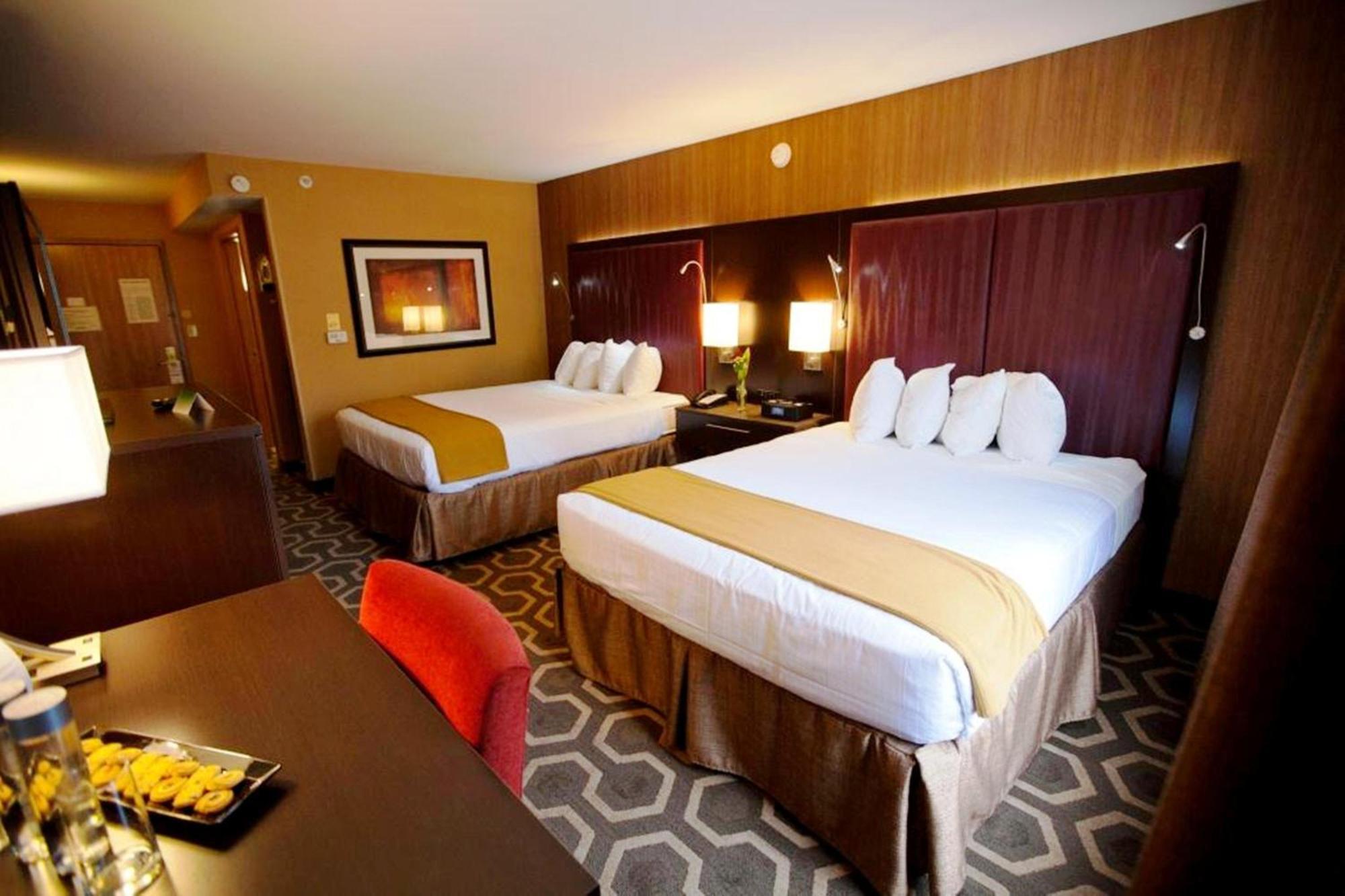 Holiday Inn Express Hotel & Suites Vineland Millville By Ihg Zewnętrze zdjęcie